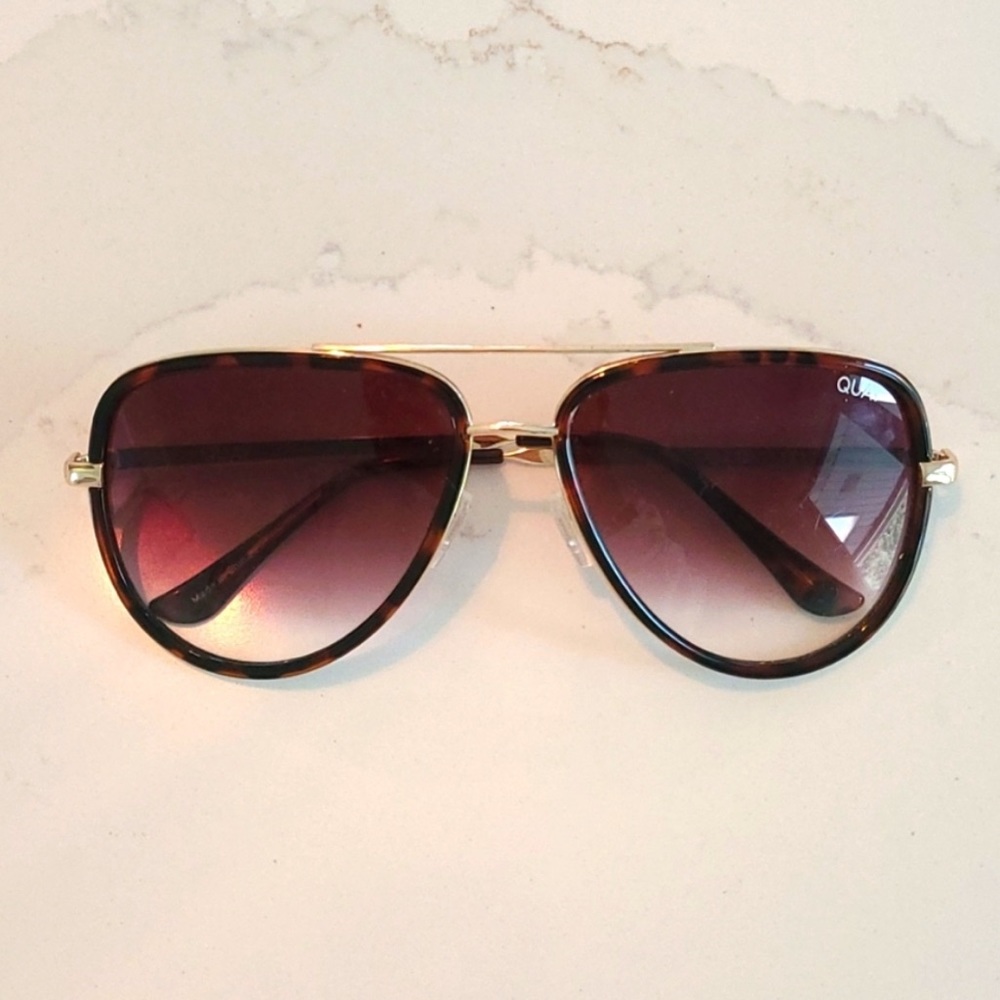 Quay - all in glasses. never worn